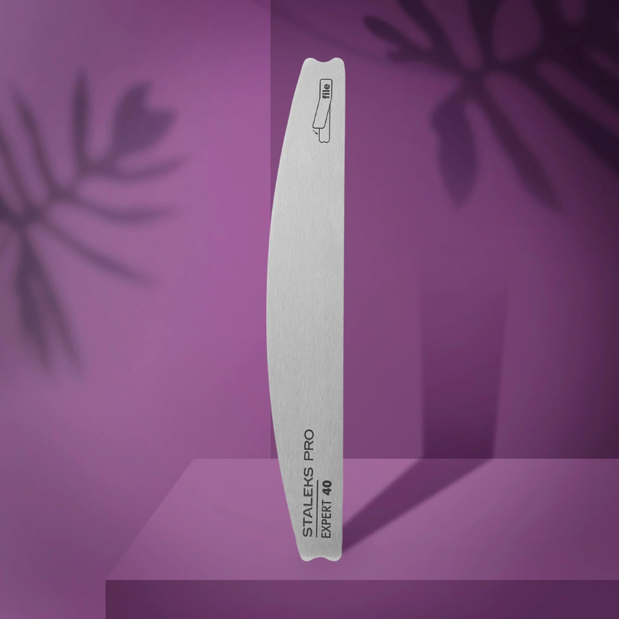 Base Metal Media Luna Staleks EXPERT 40, acero inoxidable, esterilizable, para limas adhesivas