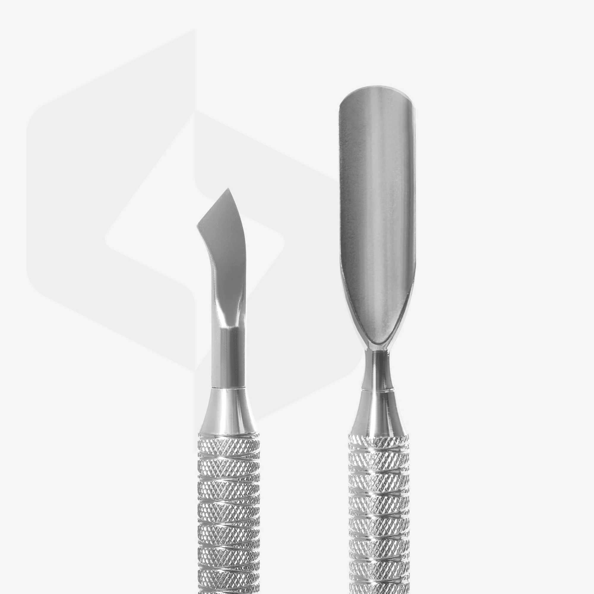 Staleks Empujador EXPERT 30-4.2 para manicura y pedicura
