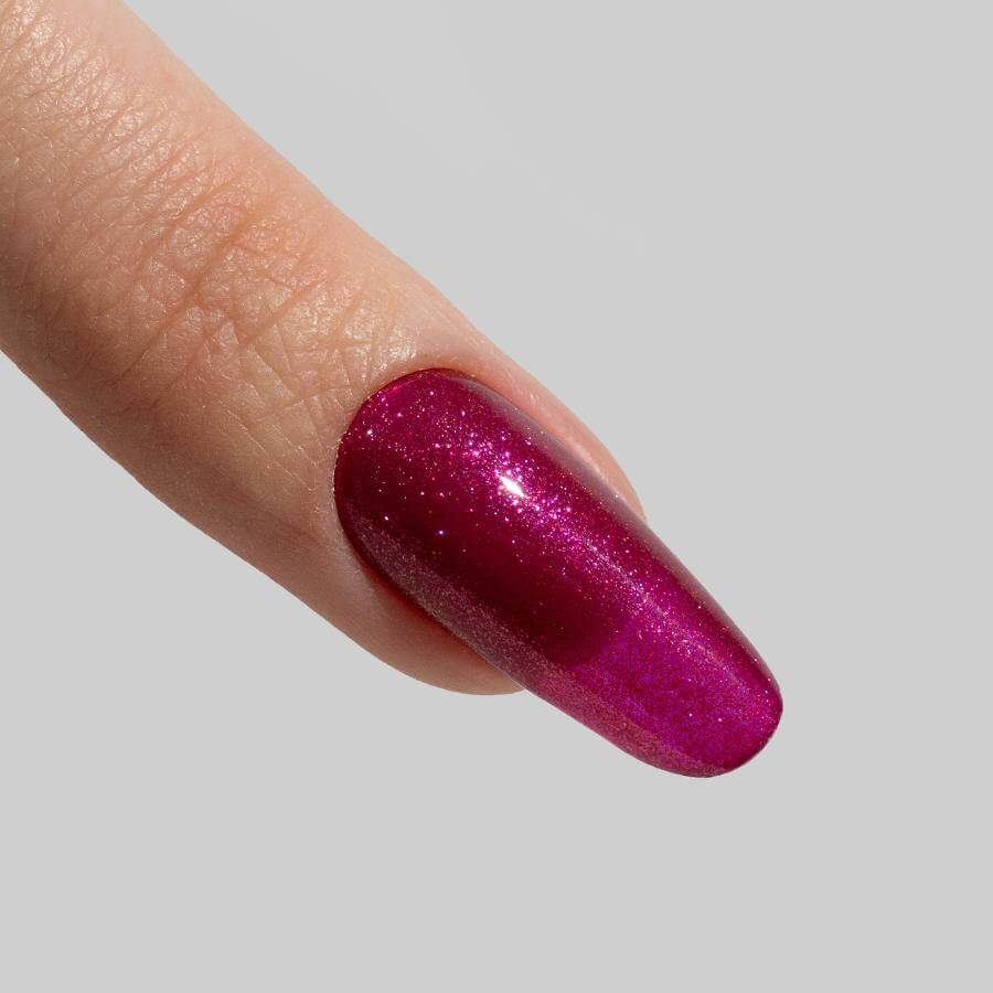 Esmalte Semipermanente HOT SUMMER malva con microglitter en envase de 7 ml, esmalte semipermanente con alta pigmentación y brillo.
