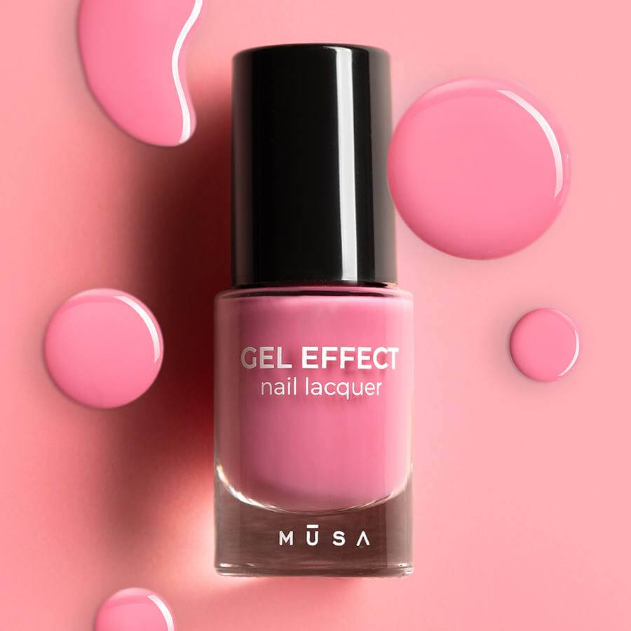 Esmalte Gel Effect 10 - Malva Brillante de Musa Nails en botella de 8 ml, mostrando su delicado y brillante color malva.