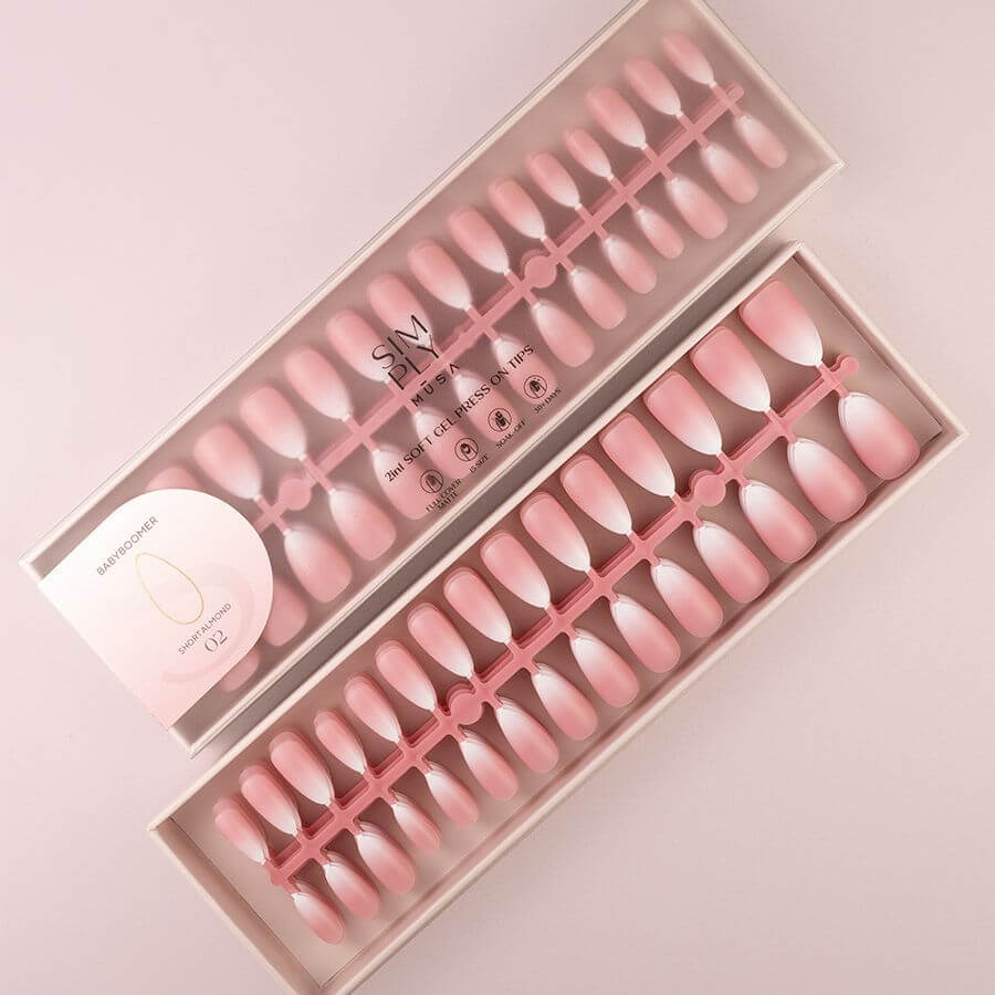 Tips Soft Gel Press On Baby Boomer Short Almond 02 Pink de Simply Musa - Manicura Natural y Elegante con Durabilidad de 3 Semanas