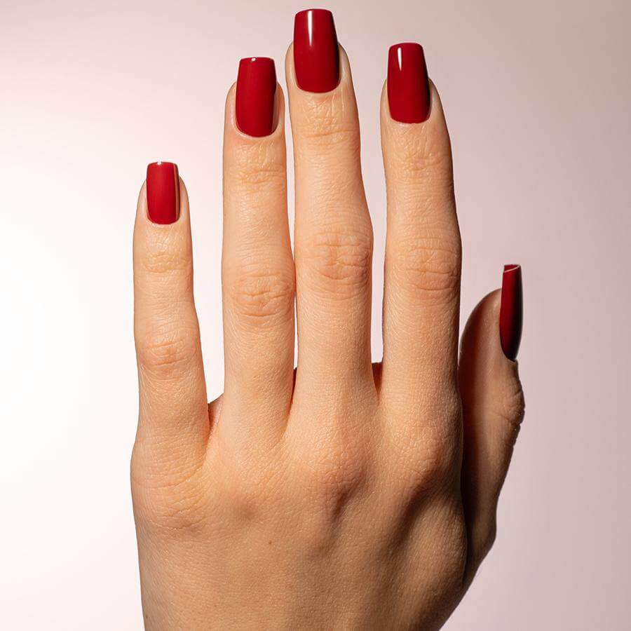 Gel semipermanente color burdeos sin HEMA Simply Musa SP020 de 8 ml